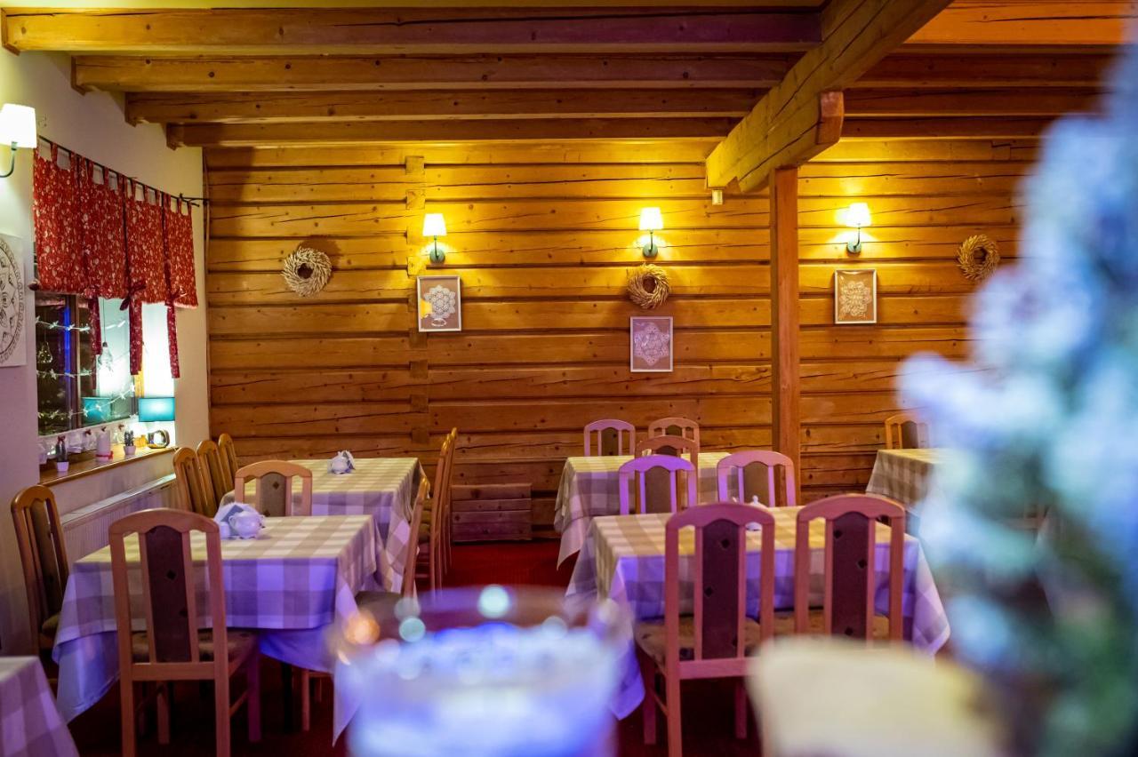 Czarna Owca Bed and Breakfast Istebna Exteriör bild