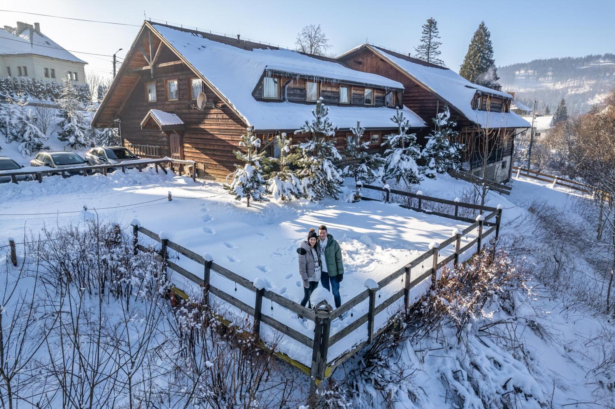 Czarna Owca Bed and Breakfast Istebna Exteriör bild